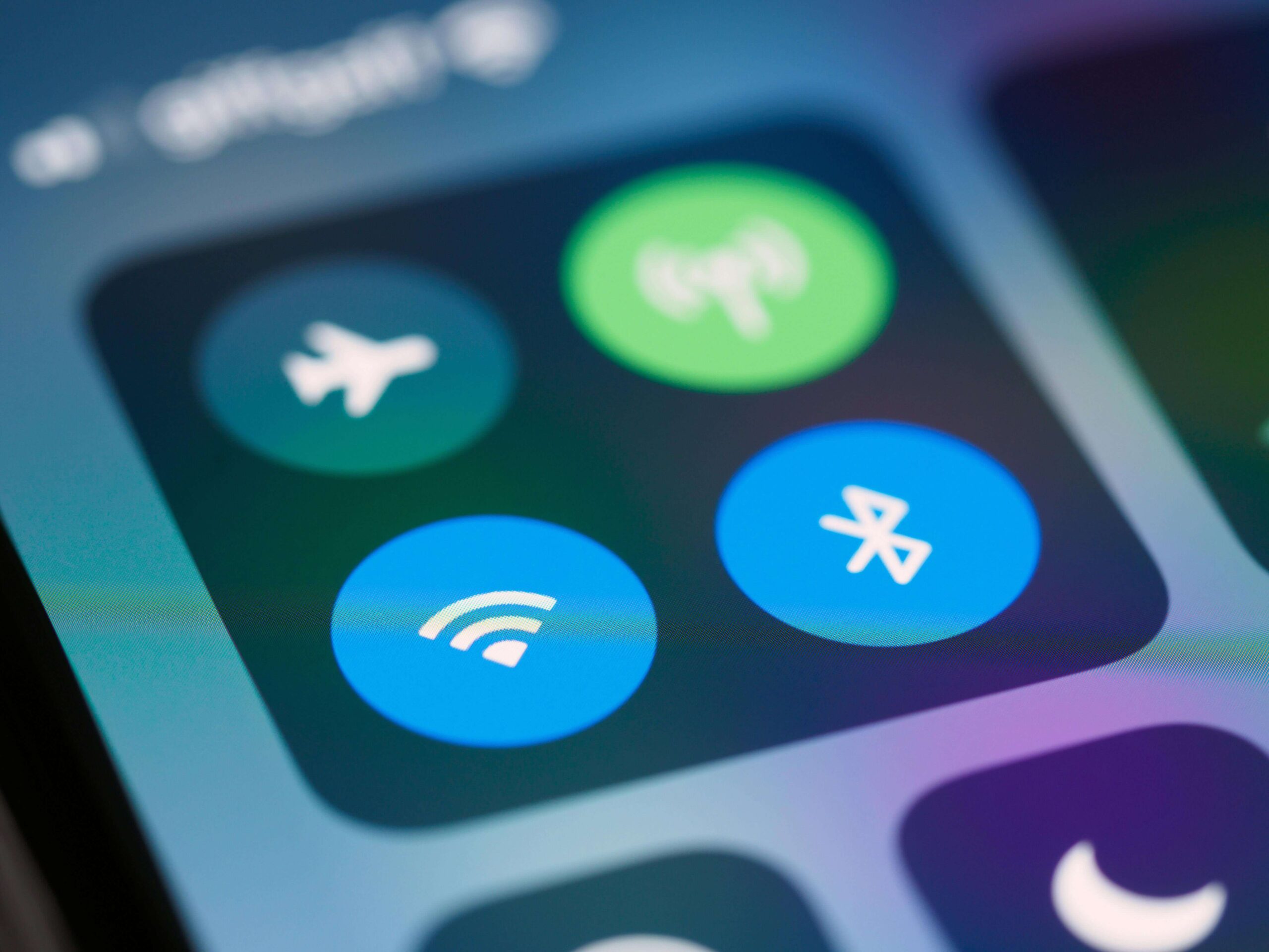 Mobile and Wireless Technology